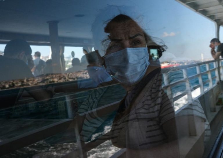 COVID-19: OMS ADMITE QUE PODE NUNCA VIR A EXISITIR UMA “PANACEIA” CONTRA A DOENÇA