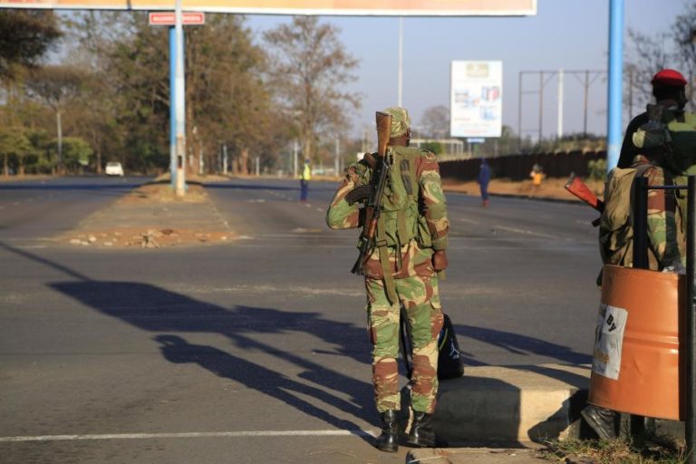 OPOSIÇÃO DO ZIMBABUÉ DIZ QUE AUTORIDADES CONTINUAM DETENÇÕES ARBITRÁRIAS