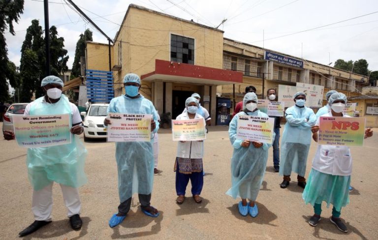 COVID-19: ÍNDIA COM MAIS DE 1,75 MILHÕES DE CASOS REGISTA 853 MORTES EM 24 HORAS