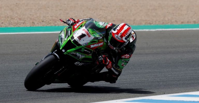 PENTACAMPEÃO VENCE PRIMEIRA CORRIDA DO MUNDIAL DE SUPERBIKES EM PORTIMÃO