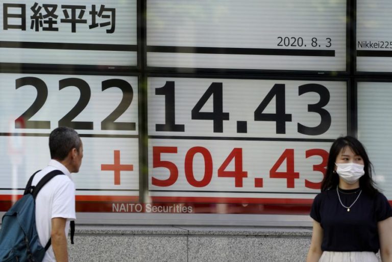 BOLSA DE TÓQUIO SOBE 1,12% NO FECHO