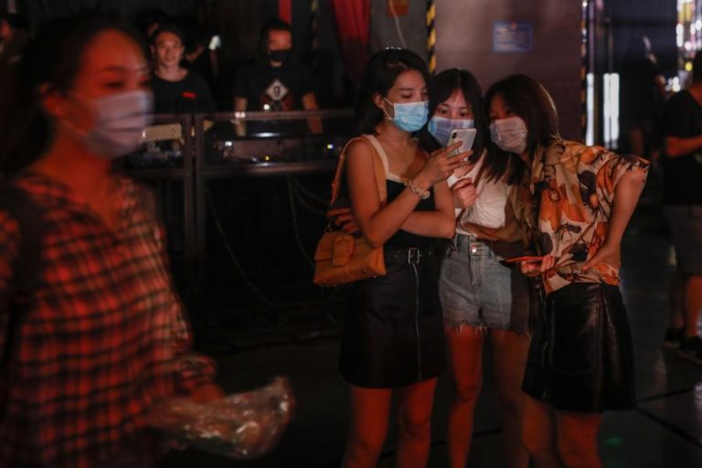 COVID-19: CHINA REGISTA 25 CASOS NAS ÚLTIMAS 24 HORAS