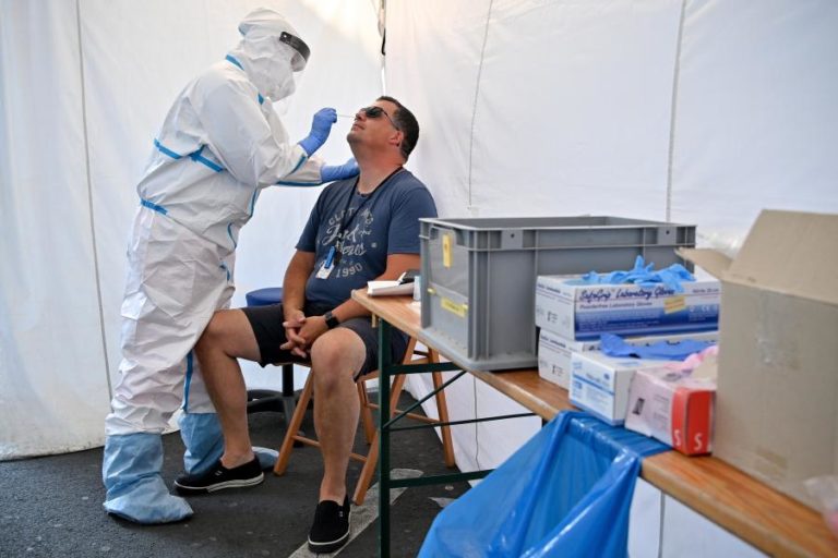 COVID-19: MAIS SEIS MORTOS E 131 NOVOS CASOS EM PORTUGAL NAS ÚLTIMAS 24 HORAS