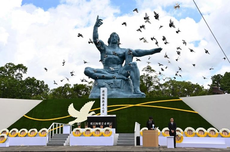 NAGASAKI ASSINALA 75.º ANIVERSÁRIO DO BOMBARDEAMENTO COM APELOS A UM MUNDO SEM ARMAS NUCLEARES