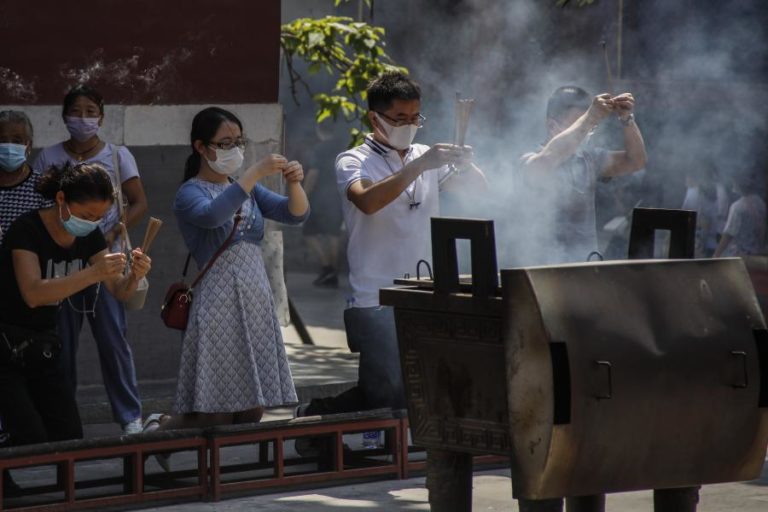 COVID-19: CHINA REGISTA 44 CASOS NAS ÚLTIMAS 24 HORAS