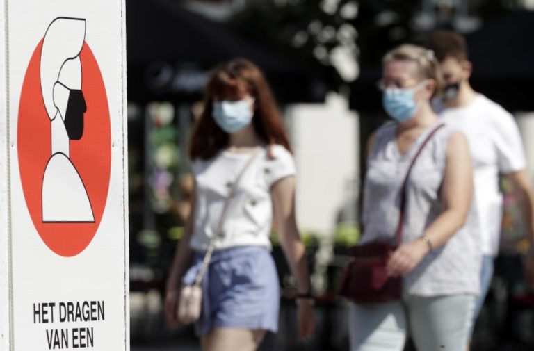 COVID-19: MAIS DE 743 MIL MORTOS E 20,3 MILHÕES DE INFETADOS EM TODO O MUNDO