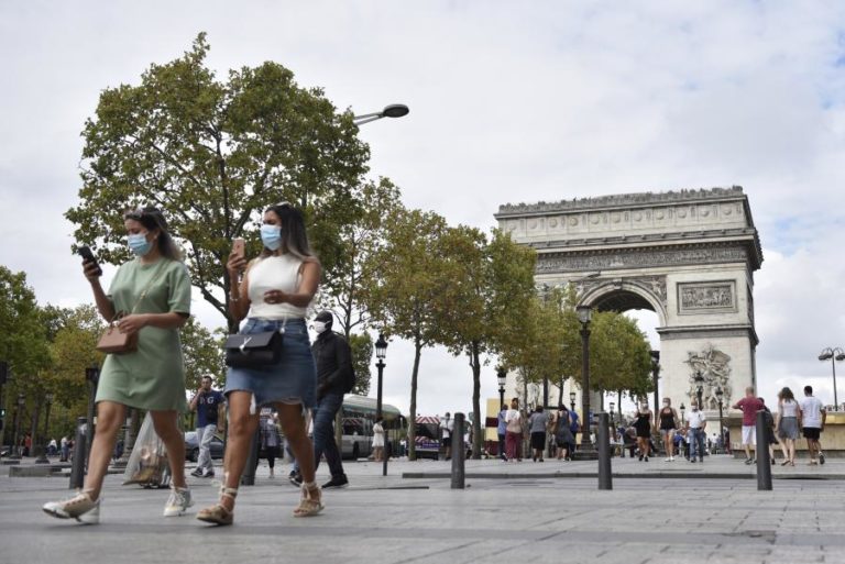 COVID-19: FRANÇA REGISTA 3.310 INFEÇÕES NAS ÚLTIMAS 24 HORAS