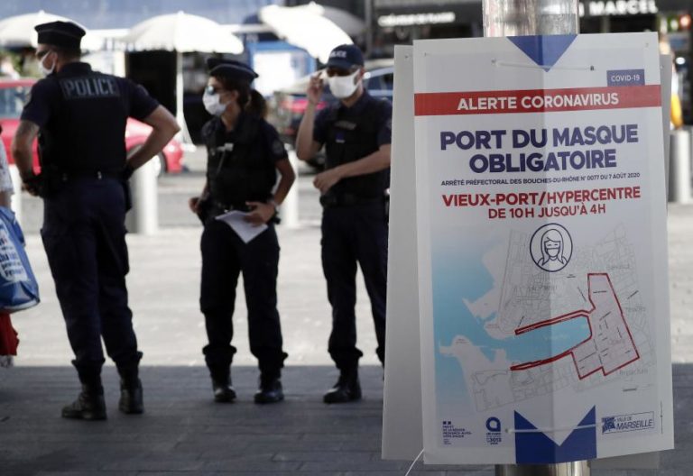 COVID-19: FRANÇA REGISTA 3.082 NOVOS CONTÁGIOS E 29 MORTES NAS ÚLTIMAS 24 HORAS