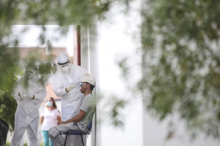 COVID-19: OITO NOVOS CASOS ELEVAM PARA 62 O NÚMERO DE INFETADOS NO SURTO DE MORA