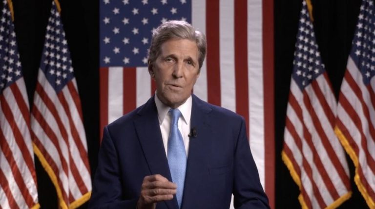 EUA/ELEIÇÕES: PAÍS MERECE PRESIDENTE “QUE SEJA ADMIRADO, NÃO DE QUE SE RIAM” – KERRY
