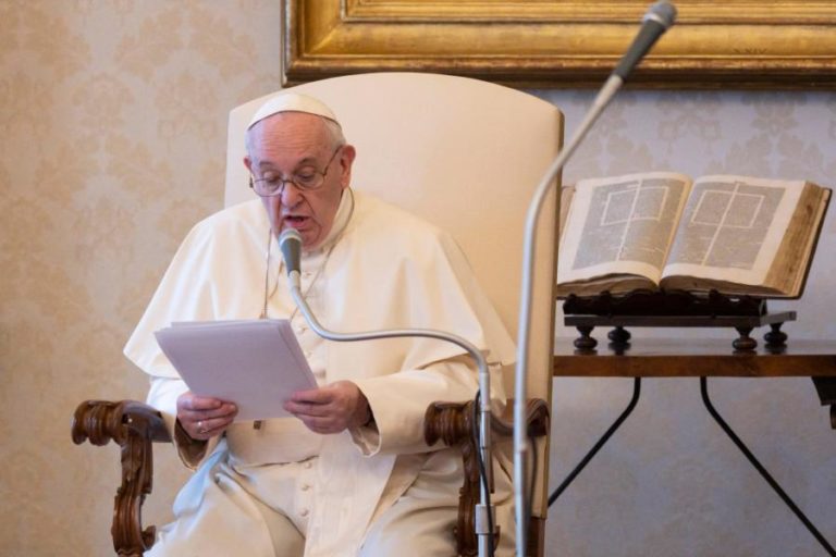 MOÇAMBIQUE/ATAQUES: PAPA FRANCISCO MANIFESTA “MUITA PREOCUPAÇÃO” COM VIOLÊNCIA ARMADA EM CABO DELGADO