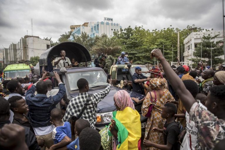 MALI: CEDEAO IMPÕE EMBARGO ECONÓMICO PARCIAL NA SEQUÊNCIA DO GOLPE DE ESTADO