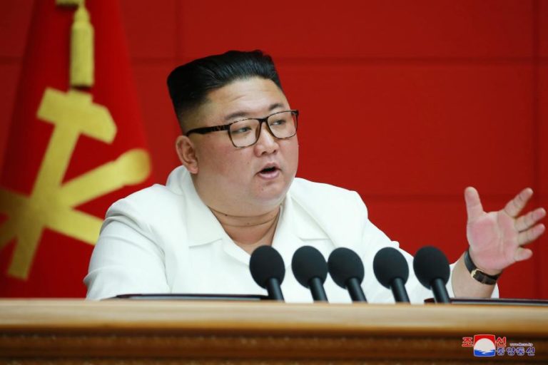LÍDER NORTE-COREANO ADMITE PROBLEMAS NA ECONOMIA E MARCA CONGRESSO EXTRAORDINÁRIO