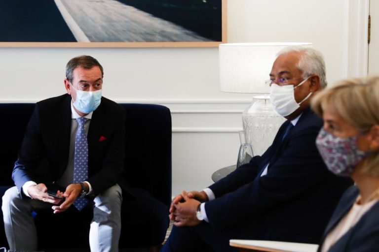 COVID-19: BASTONÁRIO SATISFEITO COM “RESPEITO” DO PRIMEIRO-MINISTRO PELOS MÉDICOS