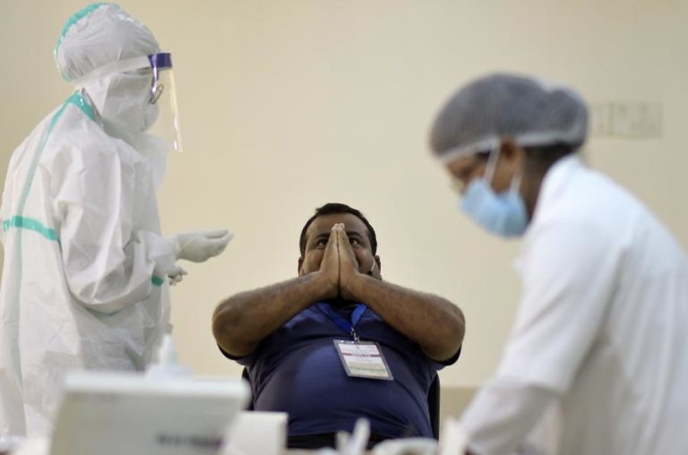 COVID-19: ÍNDIA REGISTA MAIS DE 78 MIL CASOS EM 24 HORAS, NOVO RECORDE MUNDIAL