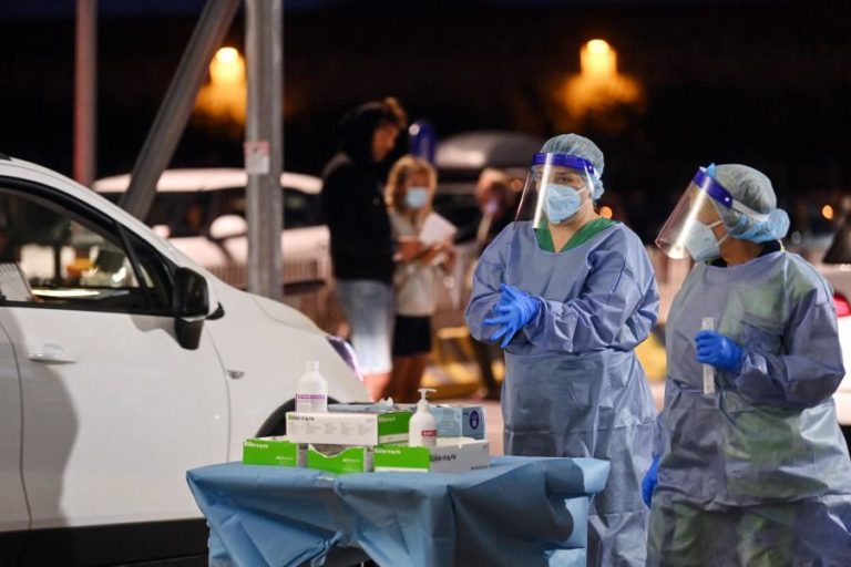 COVID-19: MAIS DE 25 MILHÕES DE CASOS NO MUNDO, EUA E BRASIL LIDERAM TAMBÉM EM MORTOS