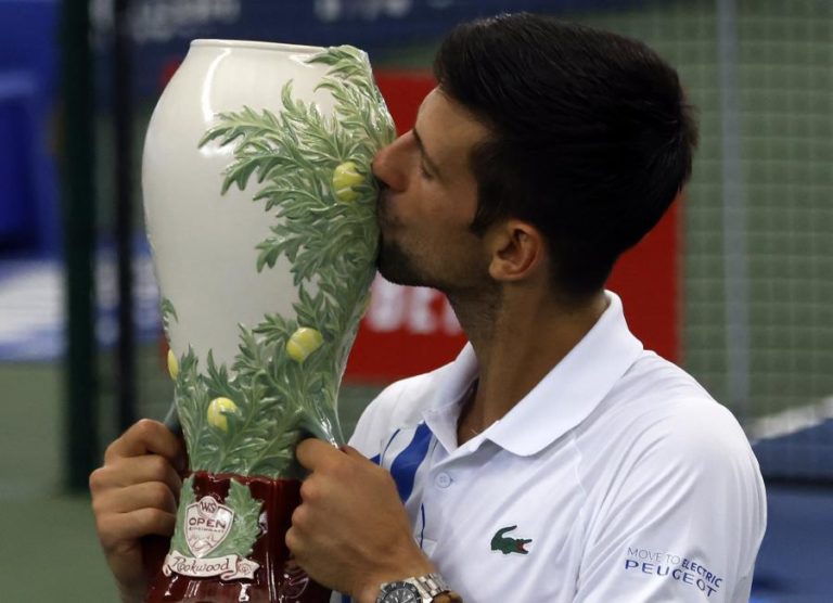 NOVAK DJOKOVIC VENCE MILOS RAONIC E CONQUISTA O MASTERS 1.000 DE CINCINNATI