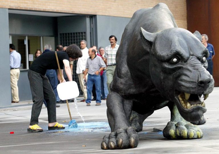 BOAVISTA CONFIRMA LATERAL ESQUERDO YANIS HAMACHE POR TRÊS TEMPORADAS