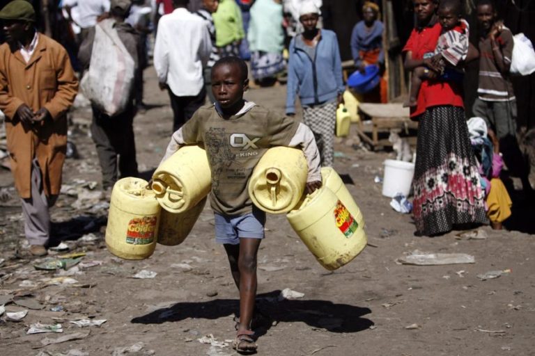 COVID-19: ONU DEFENDE CONGELAMENTO DA DÍVIDA EM ÁFRICA, QUE PRECISA DE 169 MIL MILHÕES DE EUROS