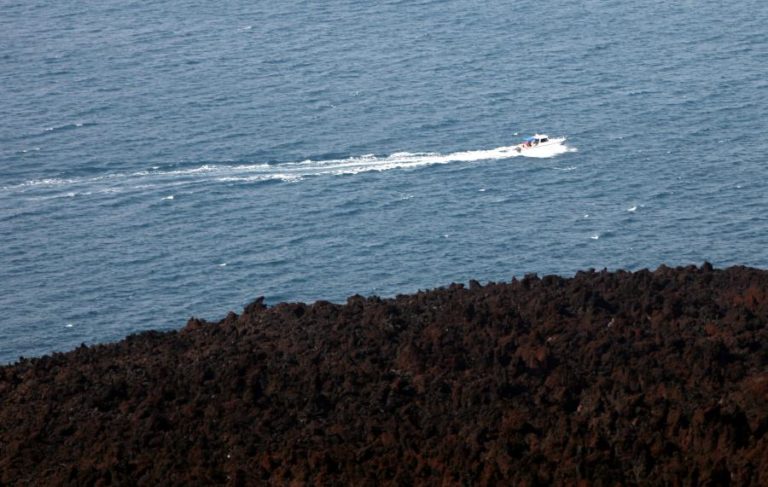 EMBARCAÇÃO COM CINCO CADÁVERES ENCONTRADA AO LARGO DA ILHA CABO-VERDIANA DO SAL