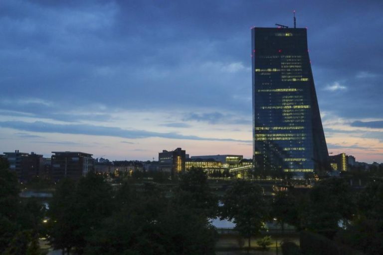 BCE MELHORA PREVISÃO DA CONTRAÇÃO ECONÓMICA DA ZONA EURO PARA 8% EM 2020