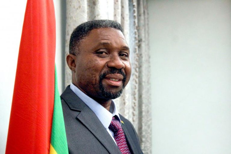 PM SÃO-TOMENSE ANUNCIA CRÉDITO DE TRÊS MILHÕES DE DÓLARES PARA APOIAR AGRICULTURA