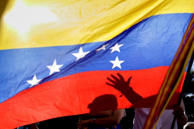VENEZUELA: 107 PARTIDOS POLÍTICOS INSCREVERAM CANDIDATOS ÀS LEGISLATIVAS DE DEZEMBRO