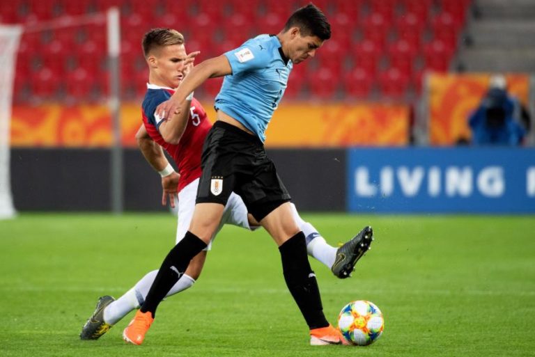 APRESENTAÇÃO DO URUGUAIO DARWIN NÚÑEZ REMARCADA PELO BENFICA PARA AS 19:30