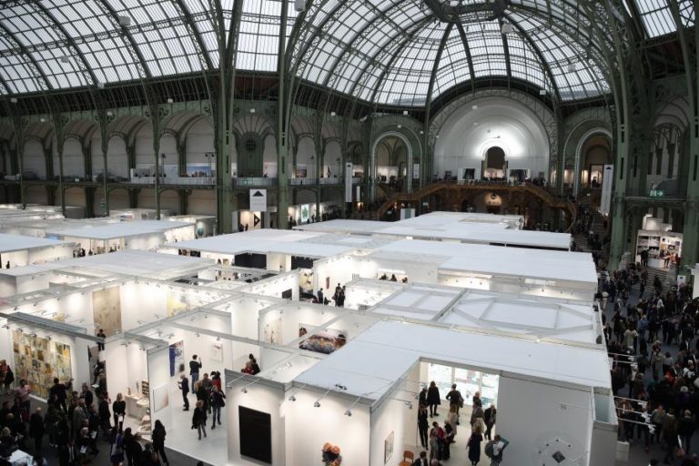 COVID-19: FEIRA INTERNACIONAL DE ARTE COMTEMPORÂNEA DE PARIS CANCELADA