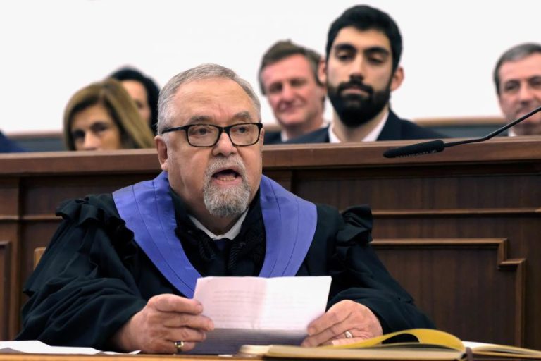 GRANDE PRÉMIO DE ROMANCE E NOVELA É ENTREGUE A MÁRIO CLÁUDIO EM SESSÃO NA GULBENKIAN