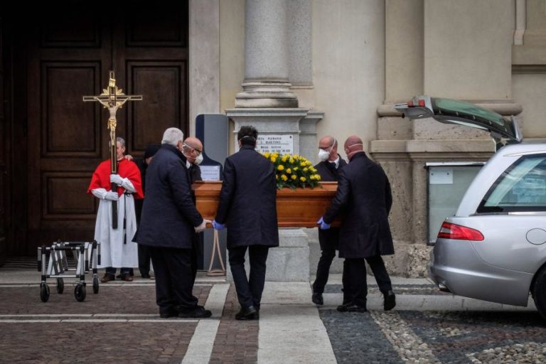 COVID-19: ITÁLIA REGISTA 34 MORTOS E 1.638 NOVOS CASOS NAS ÚLTIMAS 24 HORAS