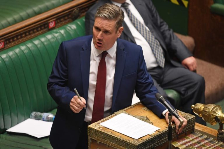 COVID-19: PARTIDO TRABALHISTA ACUSA GOVERNO BRITÂNICO DE “INCOMPETÊNCIA EM SÉRIE”