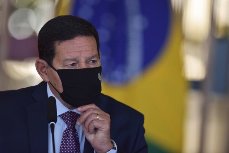 VICE-PR BRASILEIRO DIZ QUE OPOSITOR DENTRO DO GOVERNO DIVULGA DADOS NEGATIVOS SOBRE QUEIMADAS