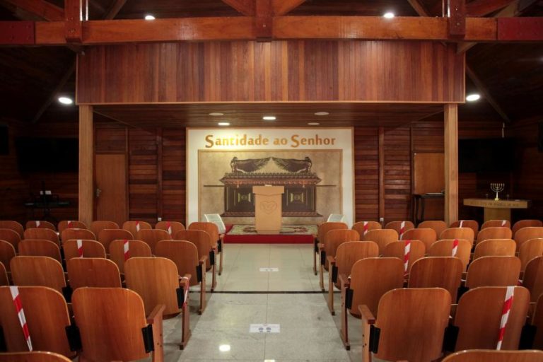 COMISSÃO DE REFORMA DA IURD AFIRMA SER LEGÍTIMA REPRESENTANTE DA IGREJA EM ANGOLA