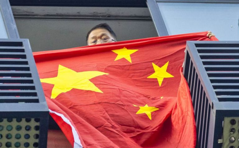 PEQUIM ANUNCIA “RESTRIÇÕES RECÍPROCAS” A DIPLOMATAS DOS EUA NA CHINA