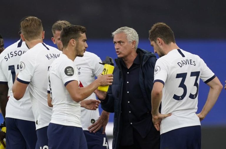 JOSÉ MOURINHO QUER CONTRATAR MAIS UM AVANÇADO PARA O TOTTENHAM