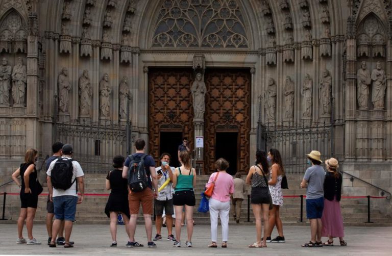 COVID-19: TURISMO NA UE COM QUEBRA DE 75% EM JUNHO FACE A FEVEREIRO – EUROSTAT