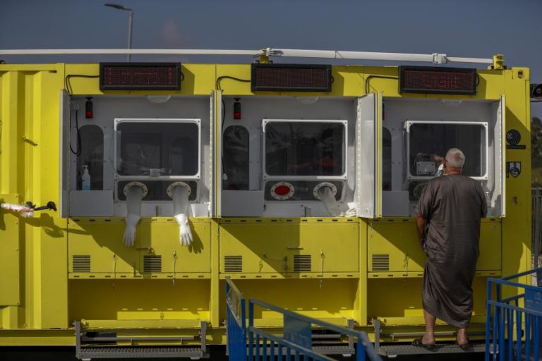COVID-19: TRINTA CIDADES ISRAELITAS VOLTAM AO CONFINAMENTO APÓS RECORDE DE CONTÁGIOS