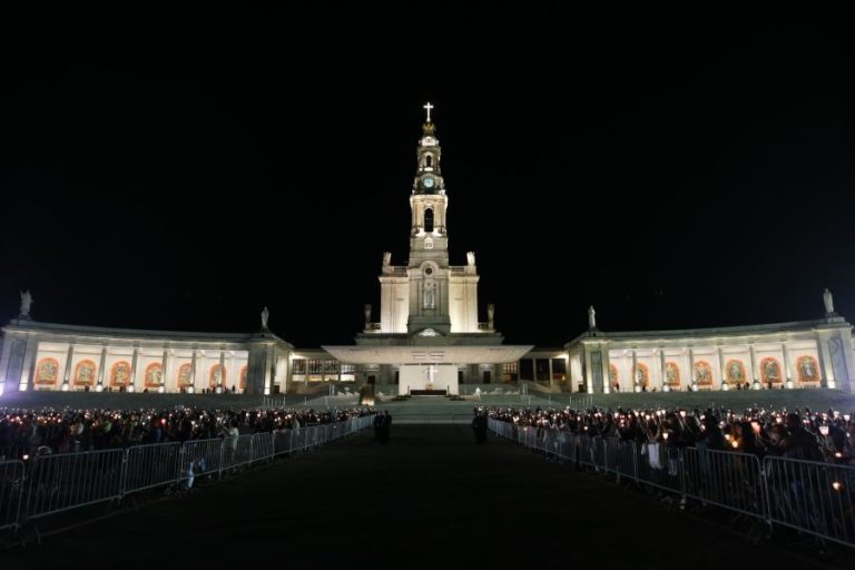 COVID-19: SANTUÁRIO DE FÁTIMA PREVÊ DESPEDIR ATÉ 50 TRABALHADORES
