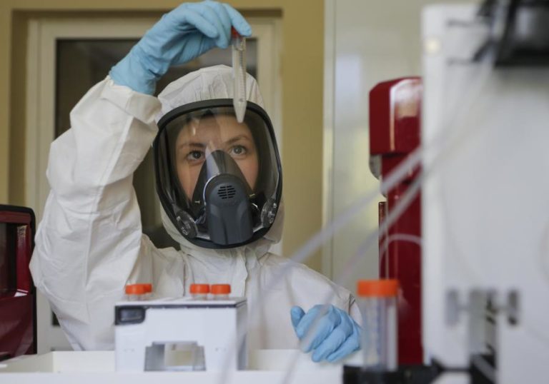 COVID-19: VACINA RUSSA TESTADA CONSIDERADA SEGURA – ESTUDO