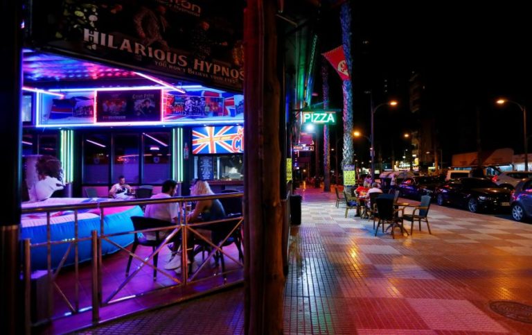 COVID-19: ESPANHA COM MENOS 40 MILHÕES DE TURISTAS E 50 MIL ME DE RECEITAS ATÉ AGOSTO – ESTIMATIVA