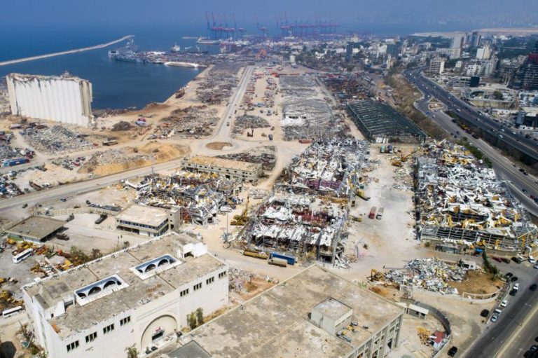 BEIRUTE/EXPLOSÕES: EXÉRCITO DESCOBRE MAIS DE QUATRO TONELADAS DE NITRATO DE AMÓNIO