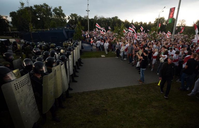 PERITOS DA ONU EXORTAM BIELORRÚSSIA A PARAR COM TORTURAS AOS MANIFESTANTES