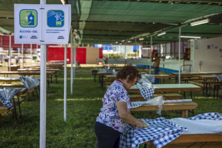 AVANTE!: FALSOS FISCAIS CAMARÁRIOS EM CAFÉS E RESTAURANTES DO SEIXAL