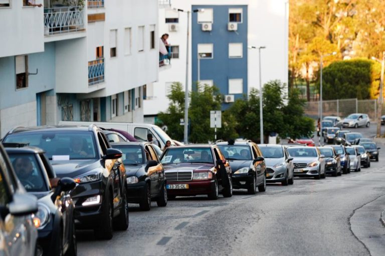 AVANTE!: MAIS DE 60 AUTOMOBILISTAS PROTESTARAM CONTRA EVENTO EM MARCHA LENTA