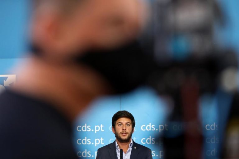 CDS-PP ANUNCIA PROJETO-LEI PARA TORNAR FACULTATIVA DISCIPLINA DE CIDADANIA E DESENVOLVIMENTO