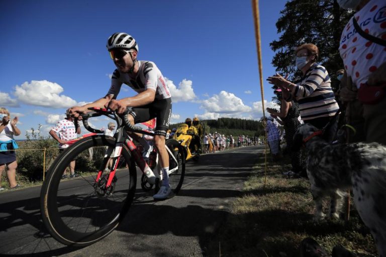 TOUR: MARC HIRSCHI É O CICLISTA MAIS COMBATIVO DA 107.ª EDIÇÃO