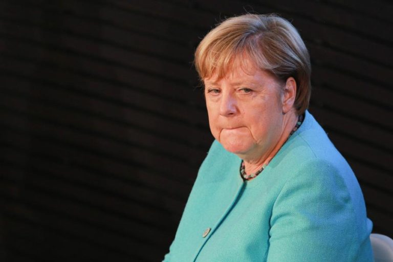 PARTIDO CONSERVADOR DE MERKEL ESCOLHE NOVO LÍDER EM DEZEMBRO