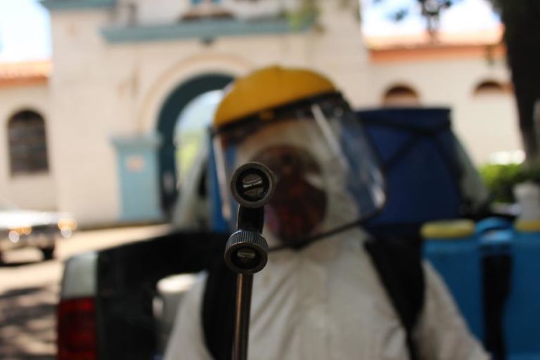 COVID-19: VENEZUELA SUSPENDE REABERTURA DAS ESCOLAS APÓS REGISTAR MAIS DE 60 MIL CASOS