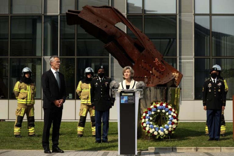 NATO HOMENAGEIA VÍTIMAS DOS ATENTADOS DE 11 DE SETEMBRO NOS EUA HÁ 19 ANOS